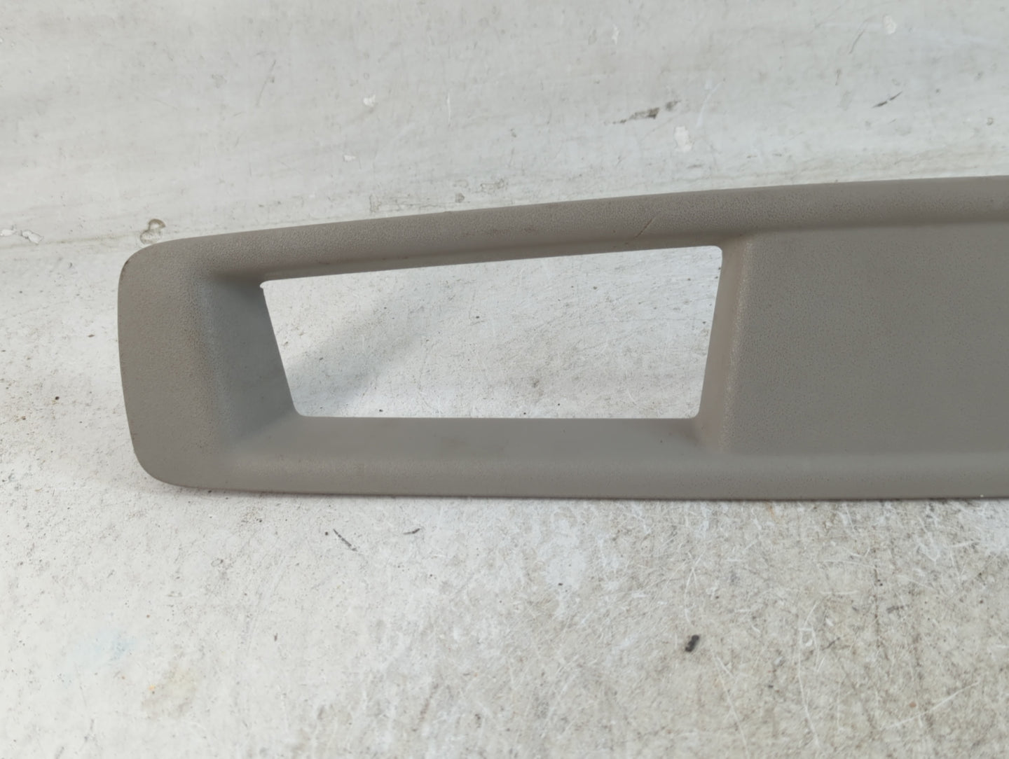 2017 Chevrolet Traverse Passenger Right Rear Power Window Switch - Oemusedautoparts1.com