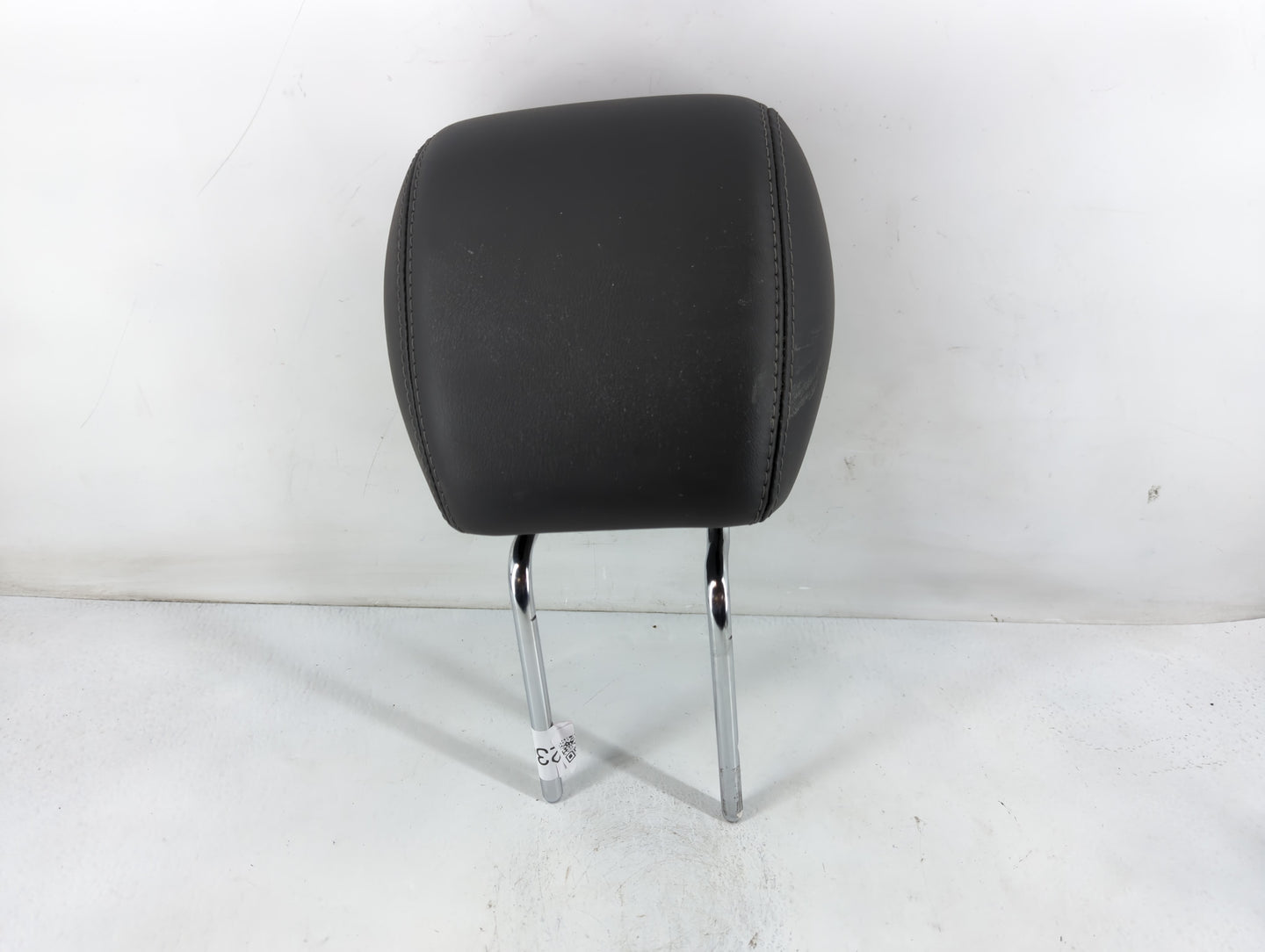 2017 Chevrolet Traverse Headrest Head Rest Front Driver Passenger Seat Fits OEM Used Auto Parts - Oemusedautoparts1.com