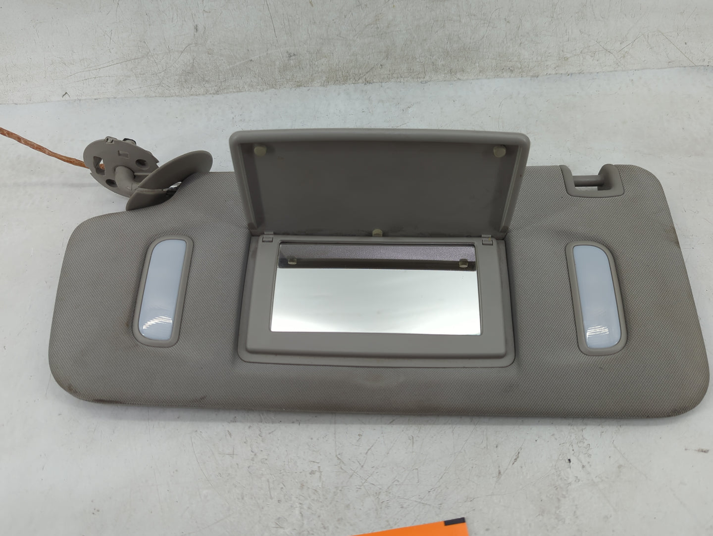 2017 Chevrolet Traverse Sun Visor Shade Replacement Driver Left Mirror Fits OEM Used Auto Parts - Oemusedautoparts1.com