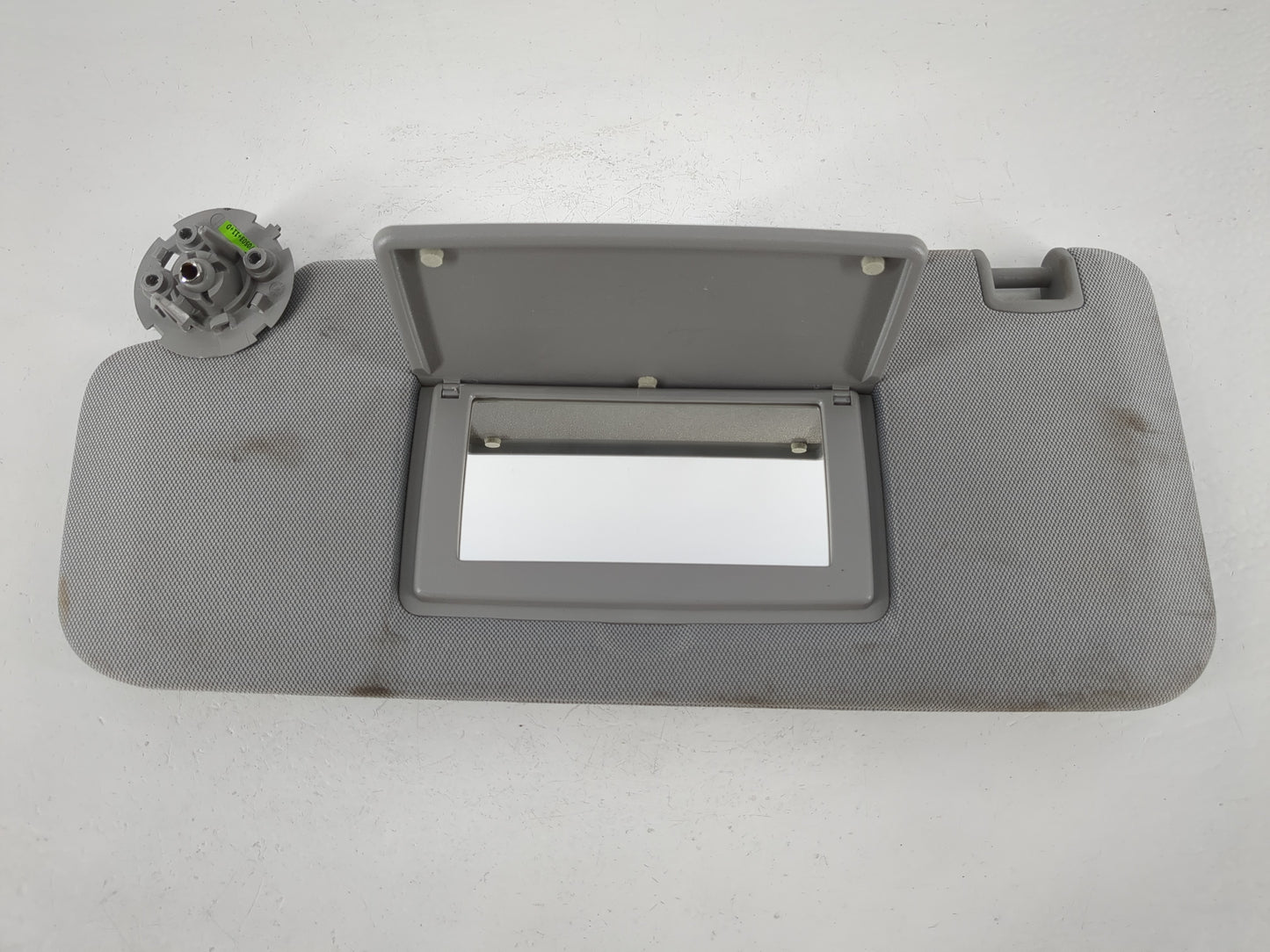 2017-2021 Chevrolet Trax Sun Visor Shade Replacement Driver Left Mirror Fits Fits 2017 2018 2019 2020 2021 OEM Used Auto Par