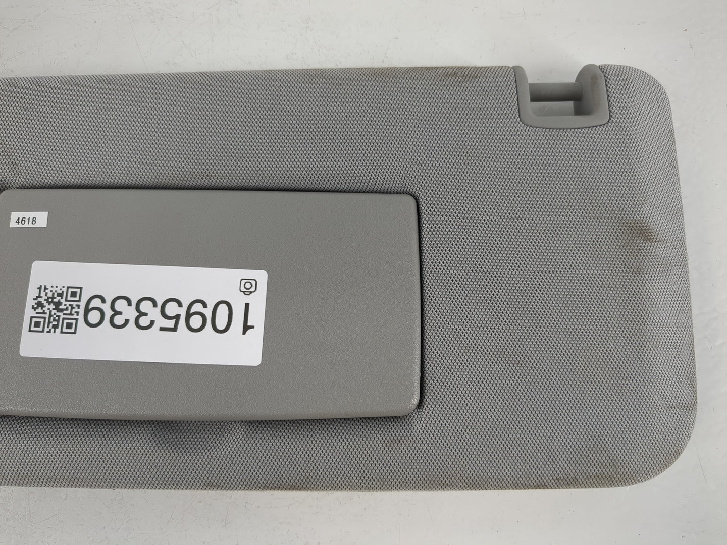 2017-2021 Chevrolet Trax Sun Visor Shade Replacement Driver Left Mirror Fits Fits 2017 2018 2019 2020 2021 OEM Used Auto Par