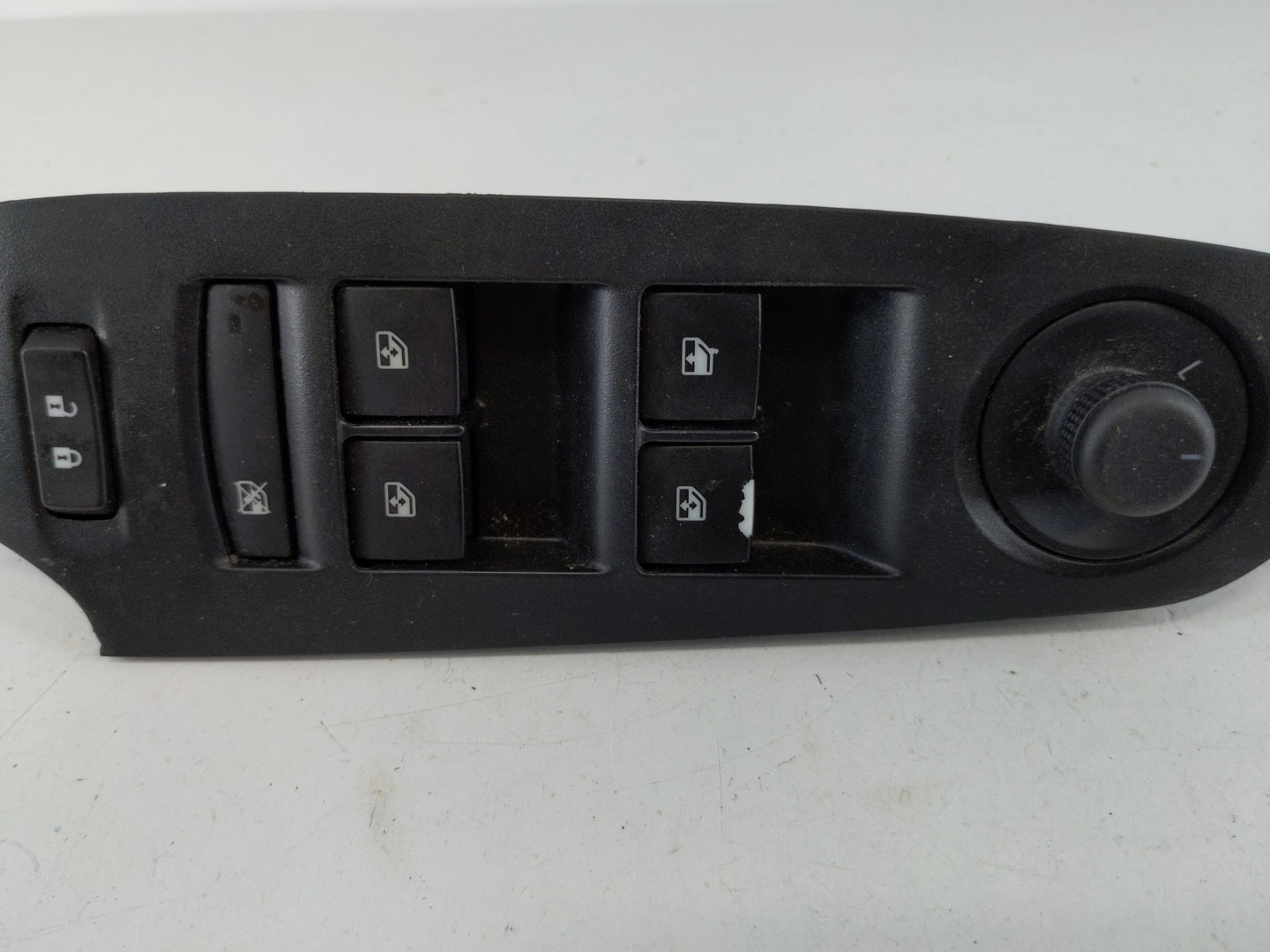 2017-2021 Chevrolet Trax Master Power Window Switch Replacement Driver Side Left P/N:42406141 Fits Fits 2017 2018 2019 2020 
