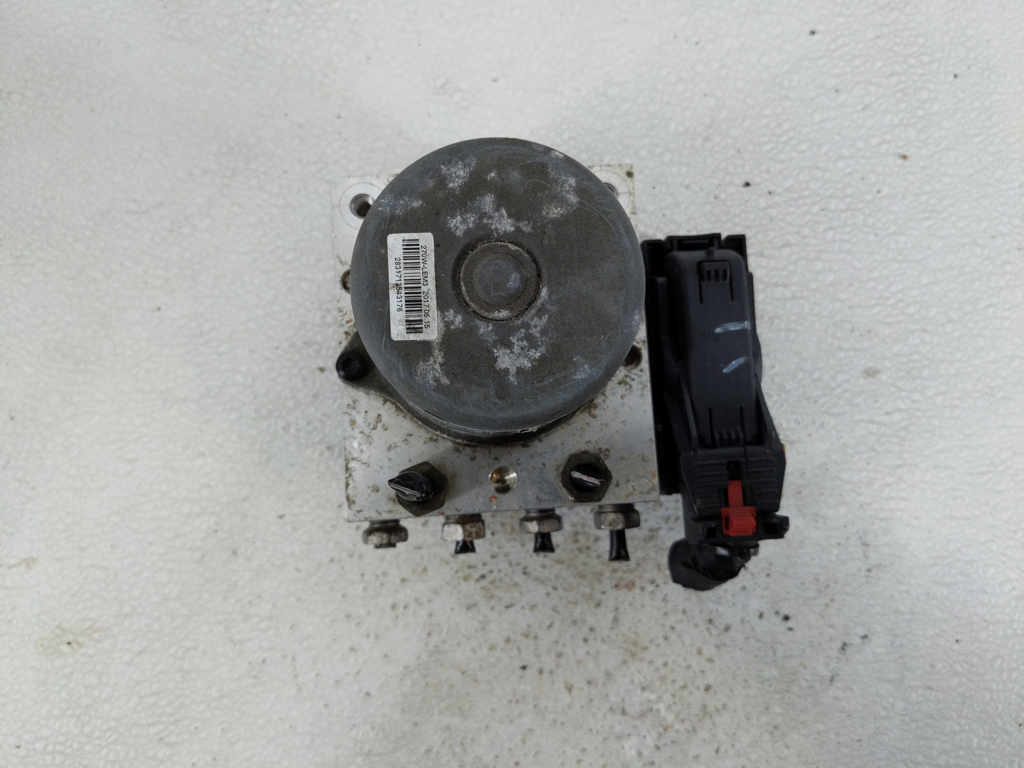 2017-2021 Chevrolet Trax ABS Pump Control Module Replacement P/N:42563014 Fits Fits 2017 2018 2019 2020 2021 OEM Used Auto P