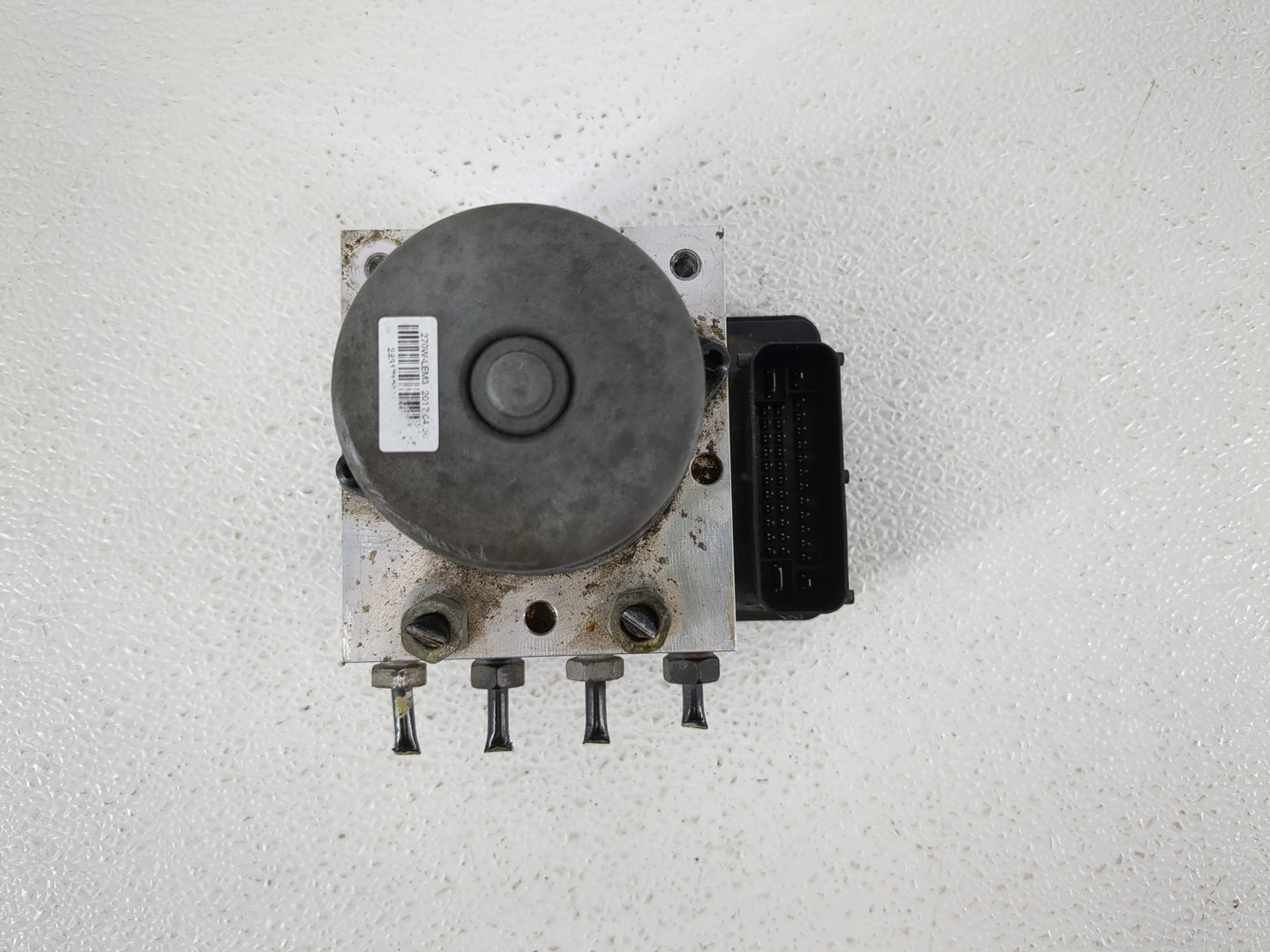 2017-2021 Chevrolet Trax ABS Pump Control Module Replacement P/N:42553014 Fits Fits 2017 2018 2019 2020 2021 OEM Used Auto P