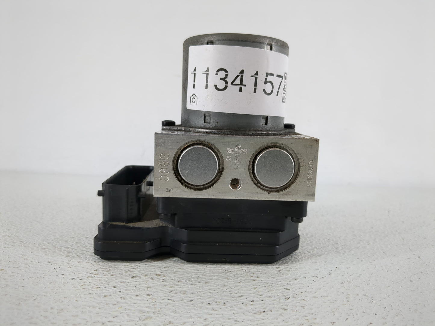 2017-2021 Chevrolet Trax ABS Pump Control Module Replacement P/N:42553014 Fits Fits 2017 2018 2019 2020 2021 OEM Used Auto P