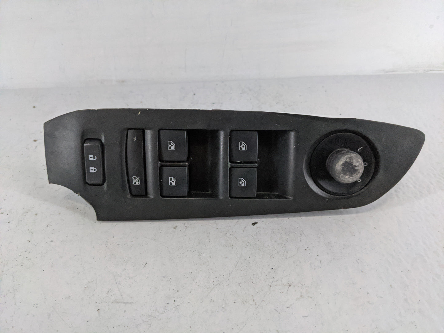 2017-2021 Chevrolet Trax Master Power Window Switch Replacement Driver Side Left P/N:22915128 Fits Fits 2017 2018 2019 2020 