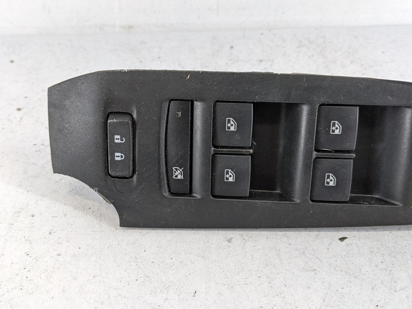 2017-2021 Chevrolet Trax Master Power Window Switch Replacement Driver Side Left P/N:22915128 Fits Fits 2017 2018 2019 2020 
