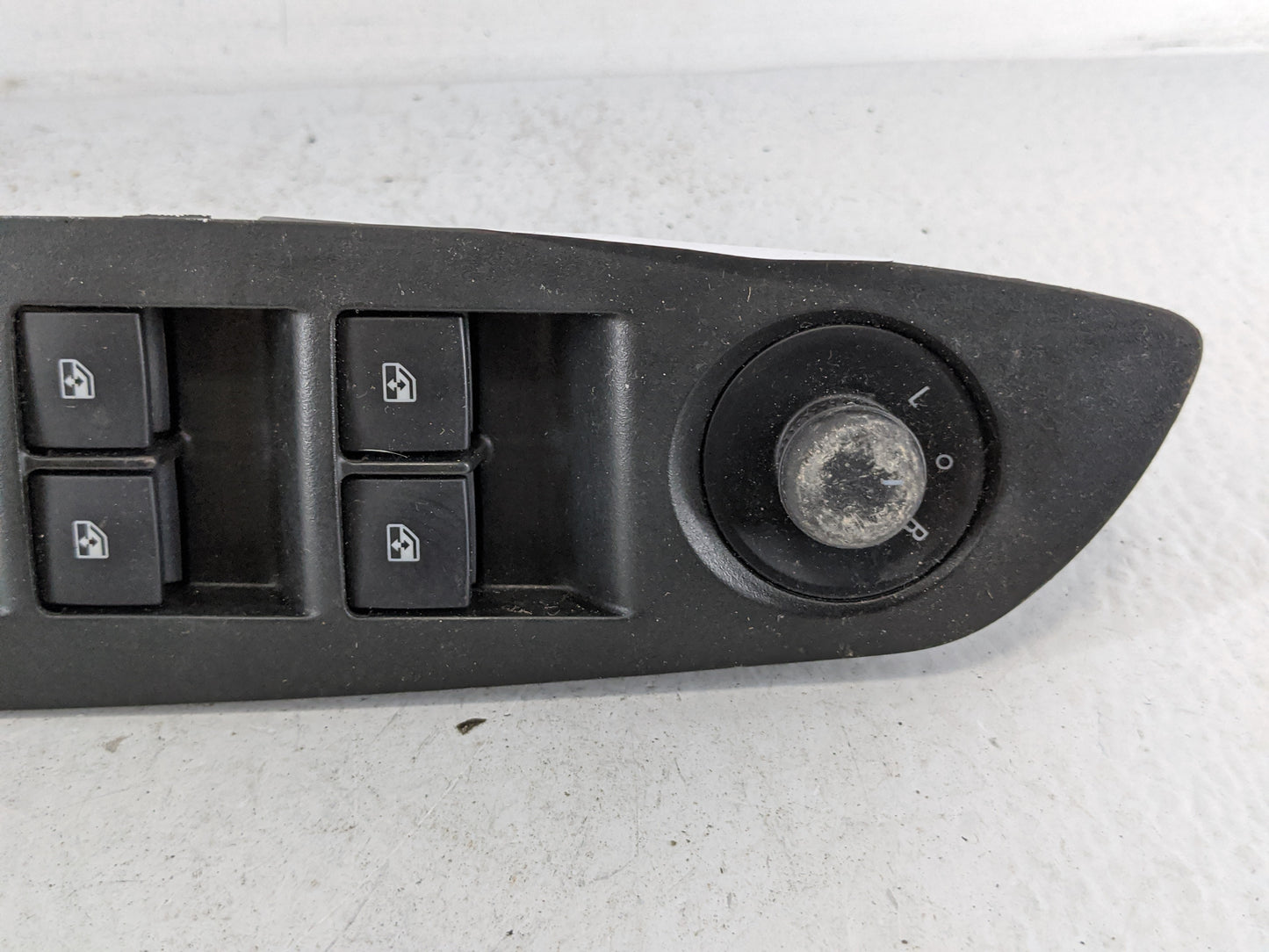 2017-2021 Chevrolet Trax Master Power Window Switch Replacement Driver Side Left P/N:22915128 Fits Fits 2017 2018 2019 2020 