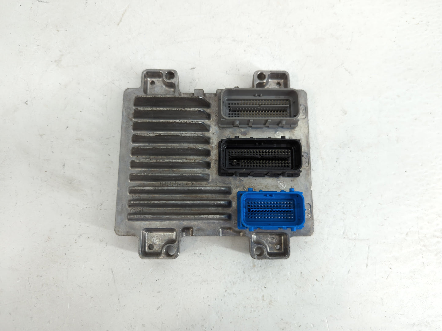 2017-2021 Chevrolet Trax PCM Engine Control Computer ECU ECM PCU OEM P/N:12695102 Fits Fits 2017 2018 2019 2020 2021 OEM Use