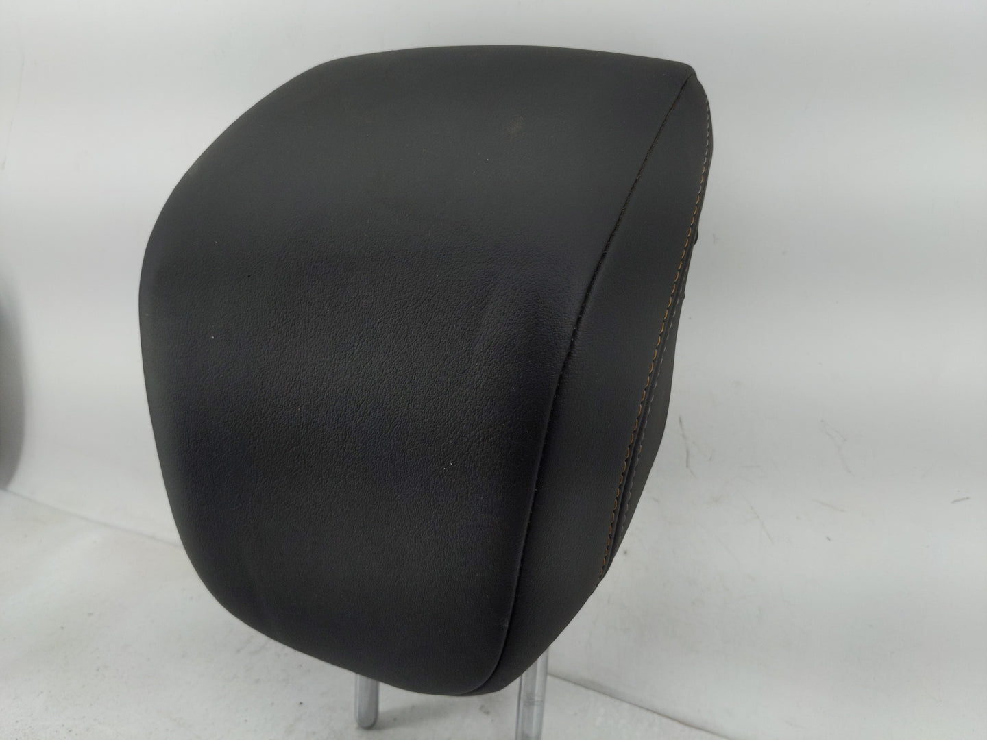 2017 Chevrolet Trax Headrest Head Rest Front Driver Passenger Seat Fits OEM Used Auto Parts - Oemusedautoparts1.com