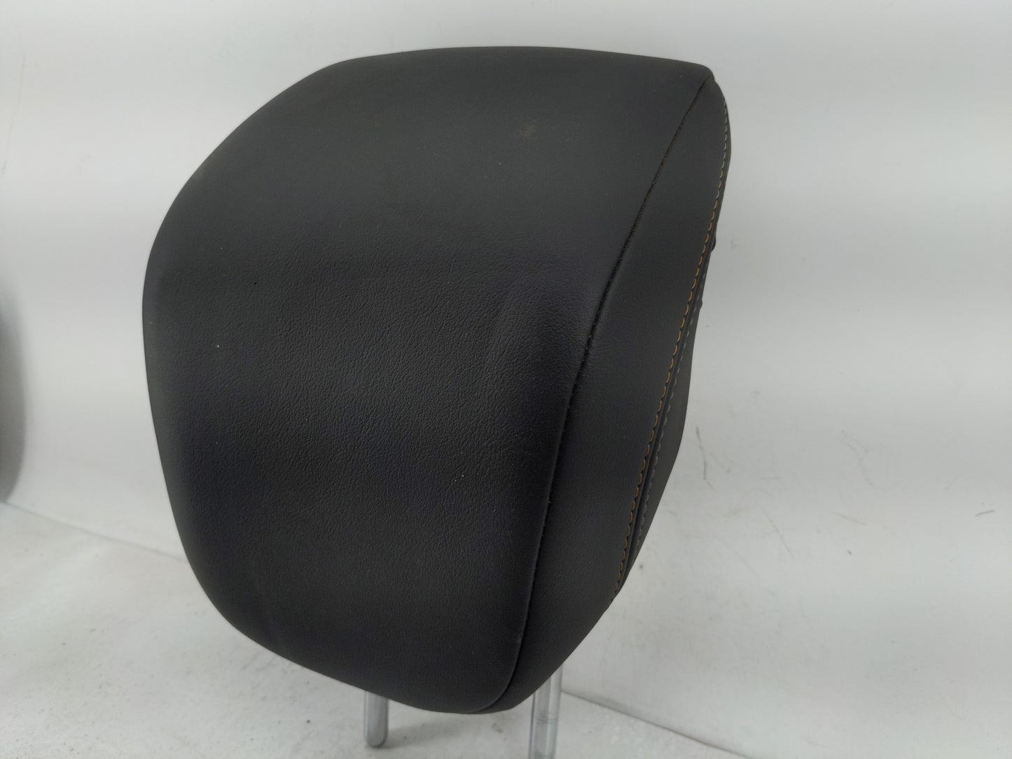 2017 Chevrolet Trax Headrest Head Rest Front Driver Passenger Seat Fits OEM Used Auto Parts - Oemusedautoparts1.com
