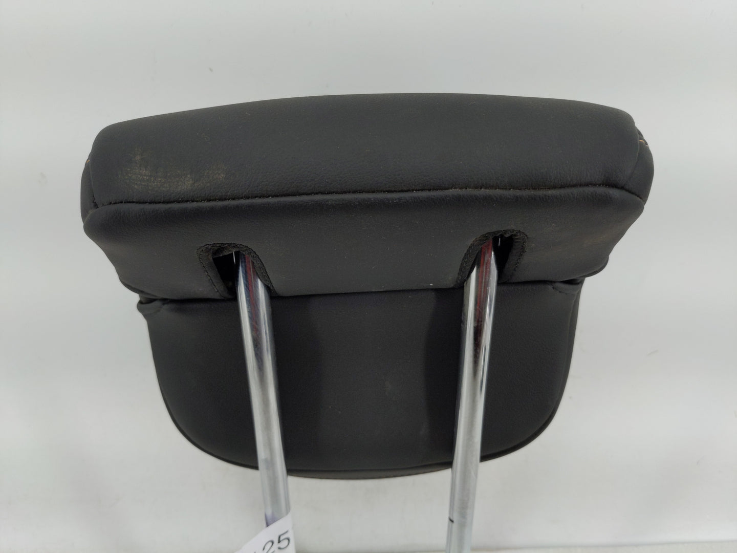 2017 Chevrolet Trax Headrest Head Rest Front Driver Passenger Seat Fits OEM Used Auto Parts - Oemusedautoparts1.com
