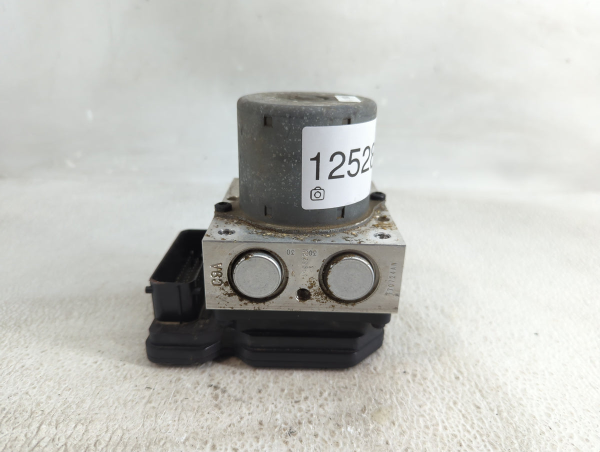 2017-2021 Chevrolet Trax Anti-Lock Brake ABS Pump Module Actuator OEM P/N:42520669 Fits Fits 2017 2018 2019 2020 2021 OEM Us