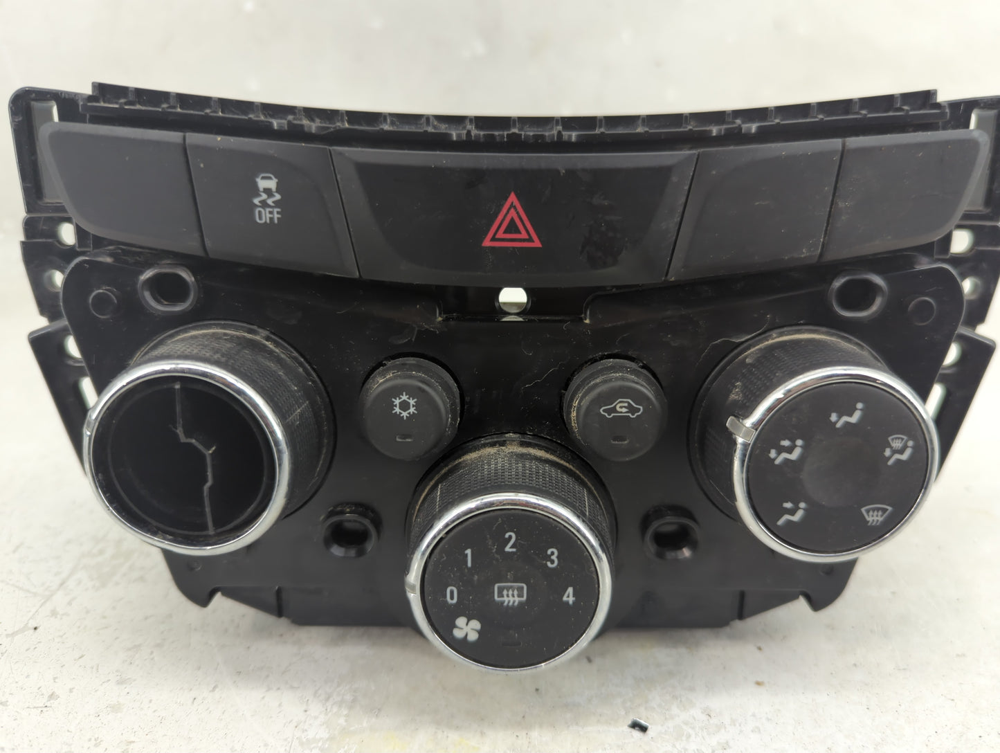 2017-2021 Chevrolet Trax Climate Control Module Temperature AC/Heater Replacement P/N:42521436 Fits Fits 2017 2018 2019 2020