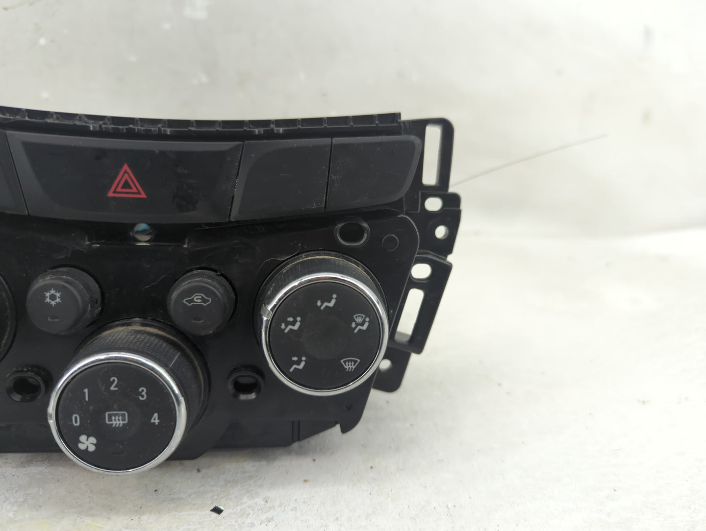 2017-2021 Chevrolet Trax Climate Control Module Temperature AC/Heater Replacement P/N:42521436 Fits Fits 2017 2018 2019 2020