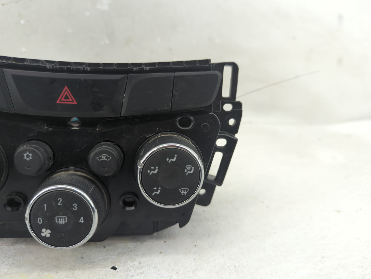 2017-2021 Chevrolet Trax Climate Control Module Temperature AC/Heater Replacement P/N:42521436 Fits Fits 2017 2018 2019 2020