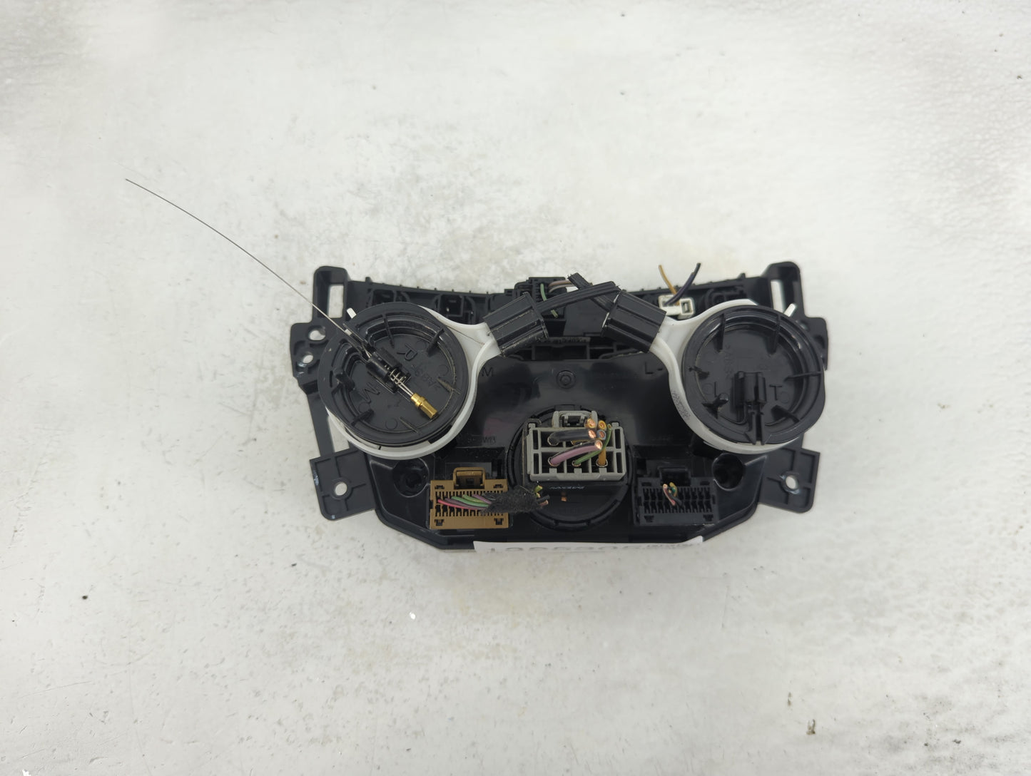 2017-2021 Chevrolet Trax Climate Control Module Temperature AC/Heater Replacement P/N:42521436 Fits Fits 2017 2018 2019 2020