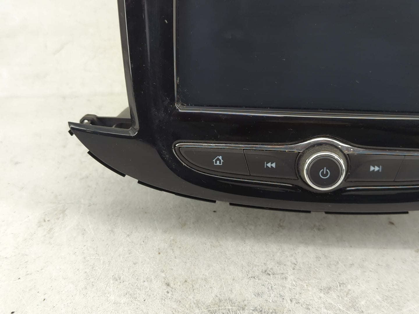 2017 Chevrolet Trax Radio AM FM Cd Player Receiver Replacement P/N:42532827 Fits OEM Used Auto Parts - Oemusedautoparts1.com