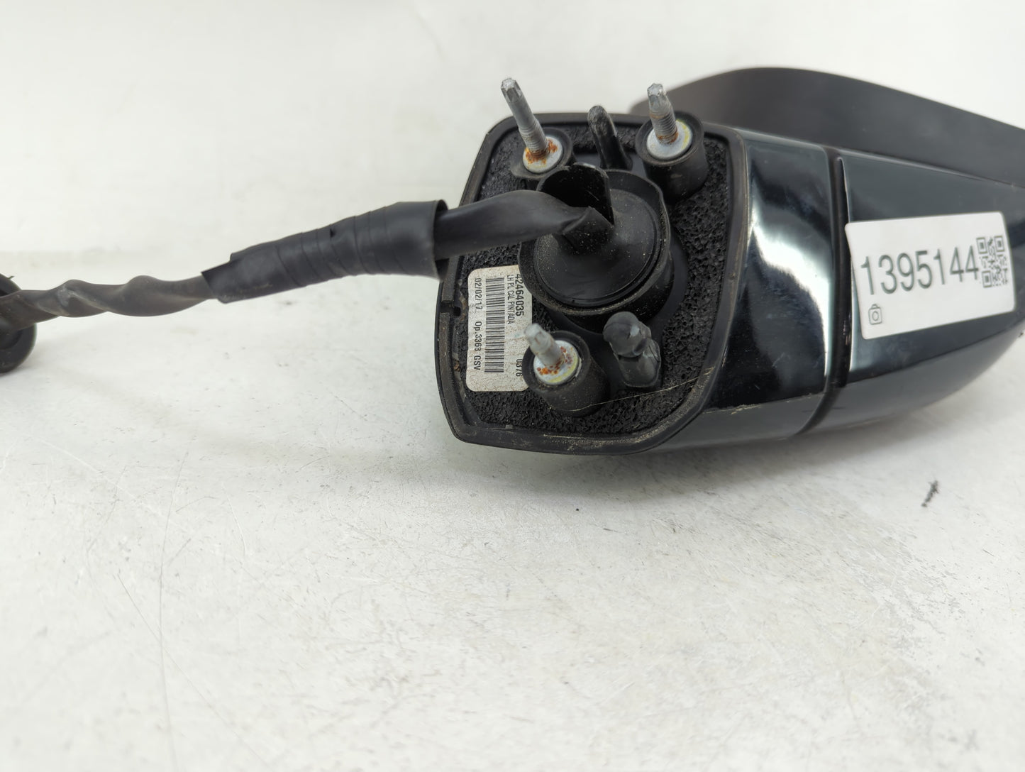 2017-2020 Chevrolet Trax Driver Side View Mirror - Left Door Mirror OEM Used - Oemusedautoparts1.com