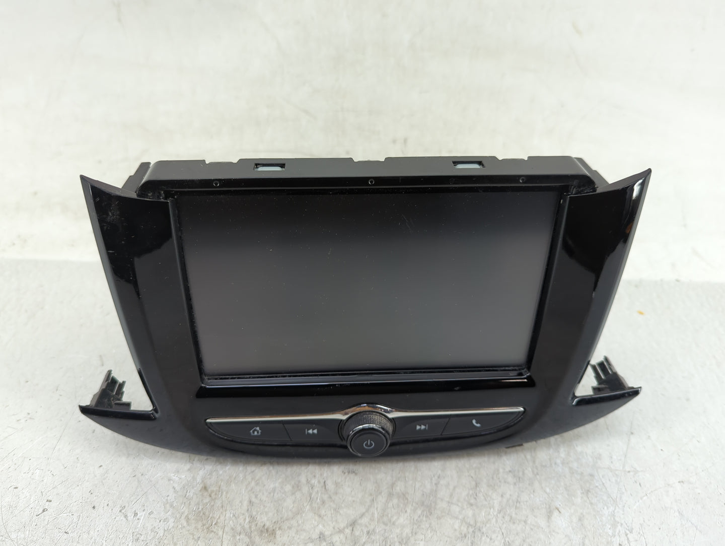 2017 Chevrolet Trax Radio AM FM Cd Player Receiver Replacement P/N:42518015 Fits OEM Used Auto Parts - Oemusedautoparts1.com