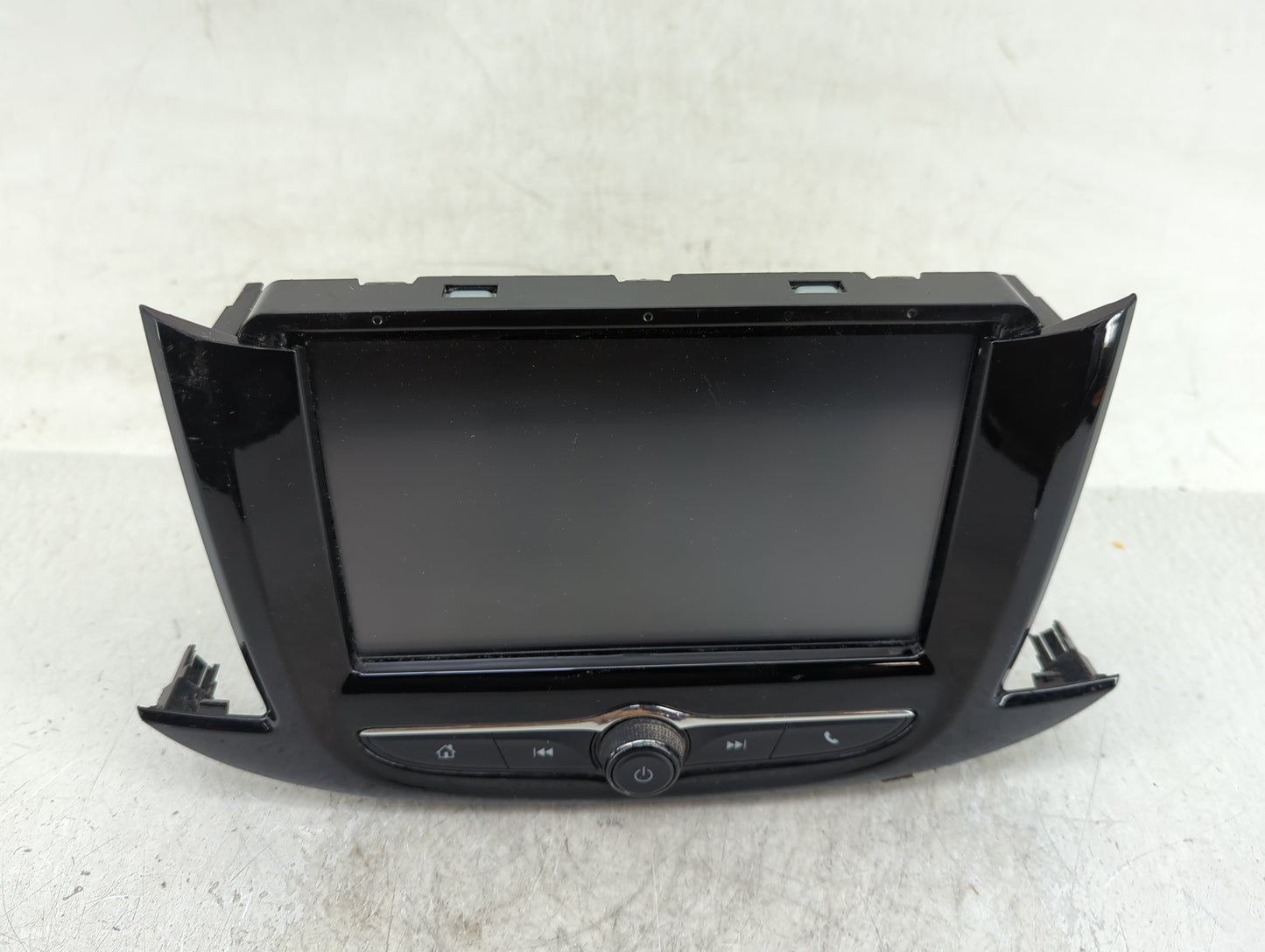 2017 Chevrolet Trax Radio AM FM Cd Player Receiver Replacement P/N:42518015 Fits OEM Used Auto Parts - Oemusedautoparts1.com