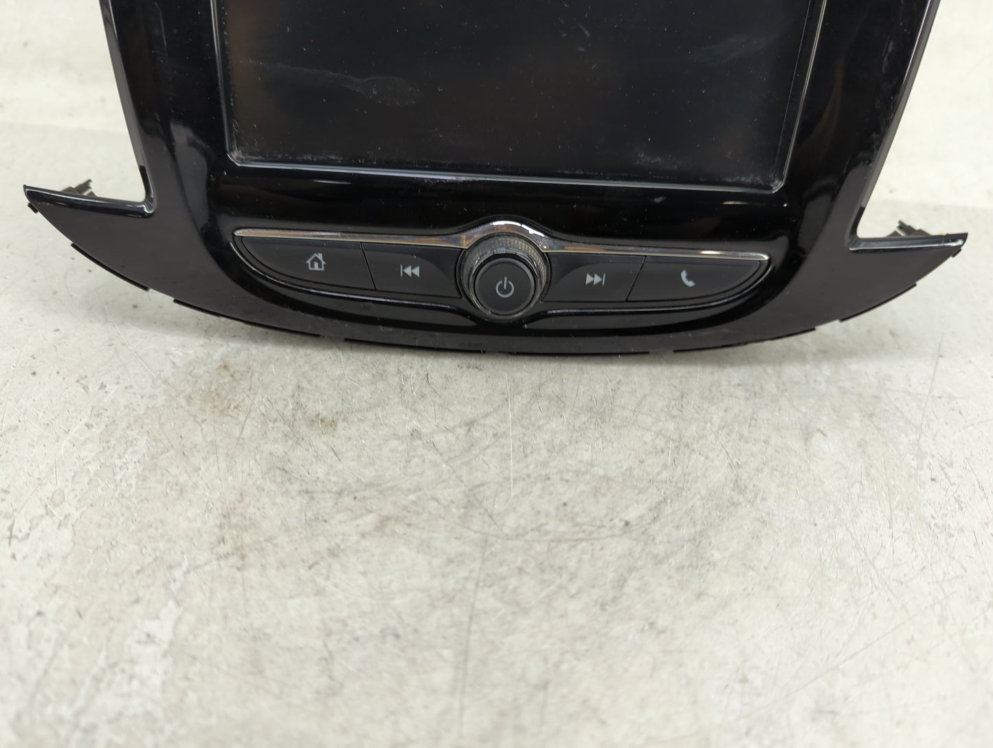 2017 Chevrolet Trax Radio AM FM Cd Player Receiver Replacement P/N:42518015 Fits OEM Used Auto Parts - Oemusedautoparts1.com