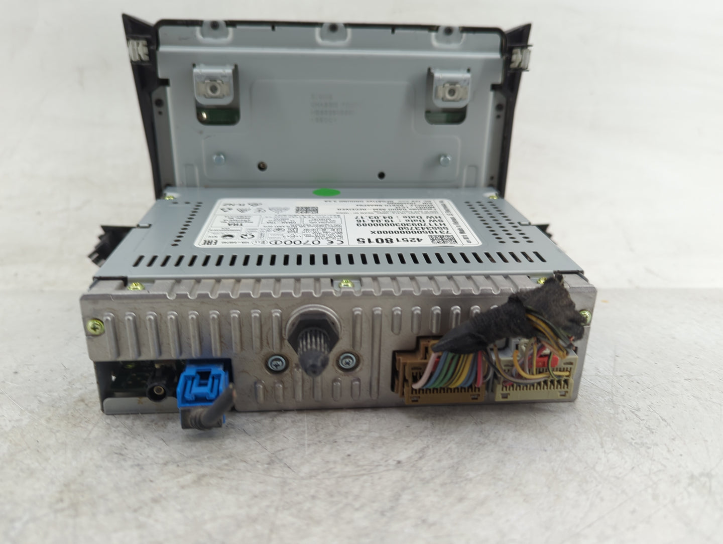 2017 Chevrolet Trax Radio AM FM Cd Player Receiver Replacement P/N:42518015 Fits OEM Used Auto Parts - Oemusedautoparts1.com
