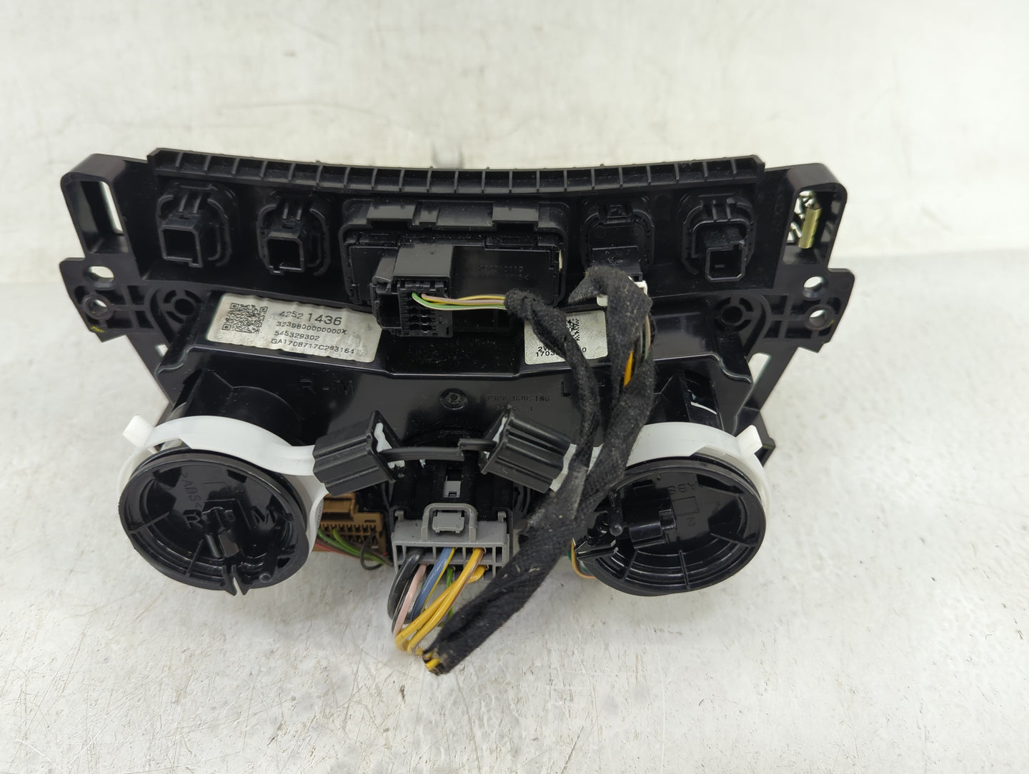 2017-2021 Chevrolet Trax Climate Control Module Temperature AC/Heater Replacement P/N:545329302 42521436 Fits OEM Used Auto 