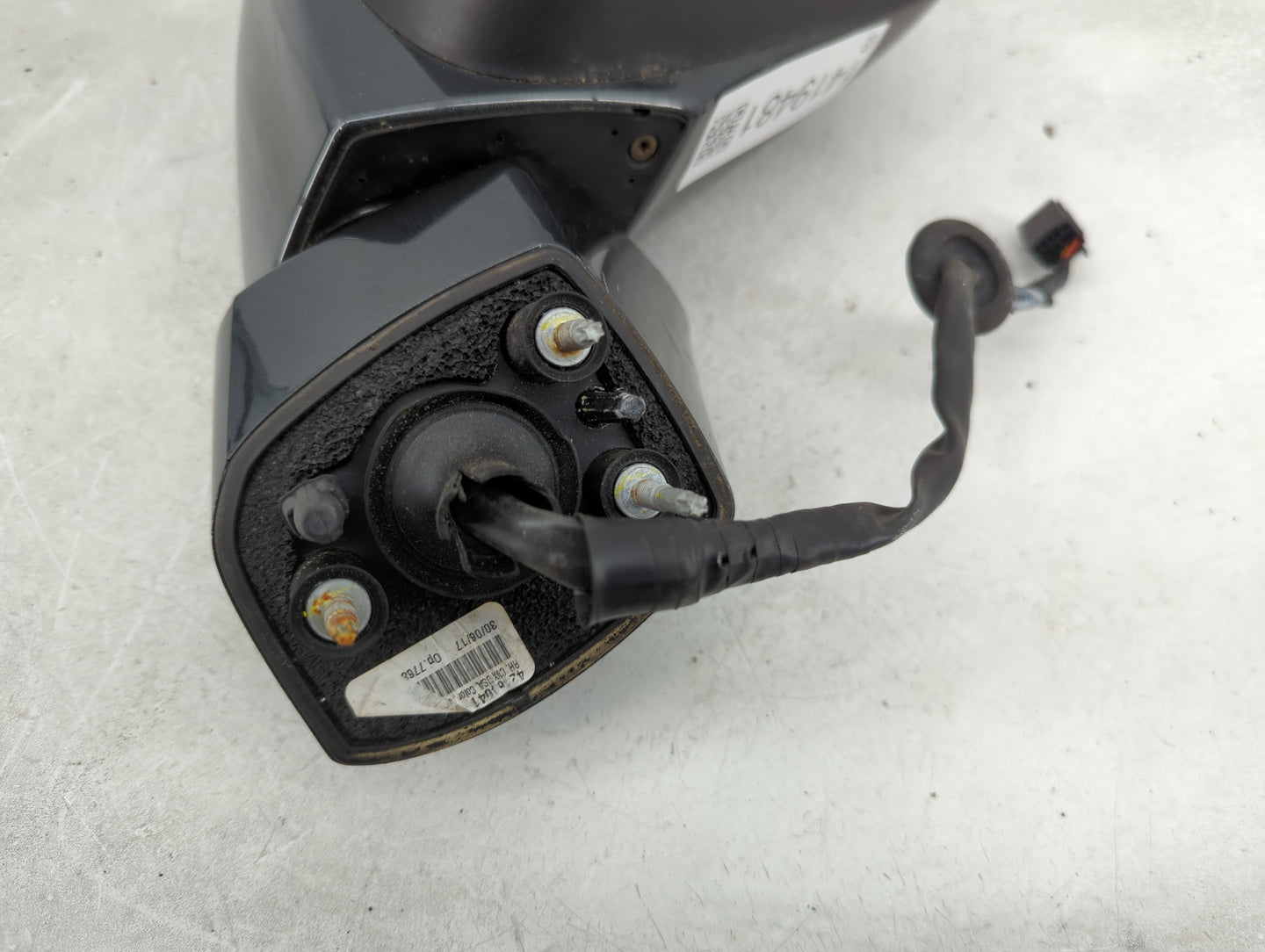 2017-2020 Chevrolet Trax Passenger Side View Mirror - Right Door Mirror OEM Used - Oemusedautoparts1.com