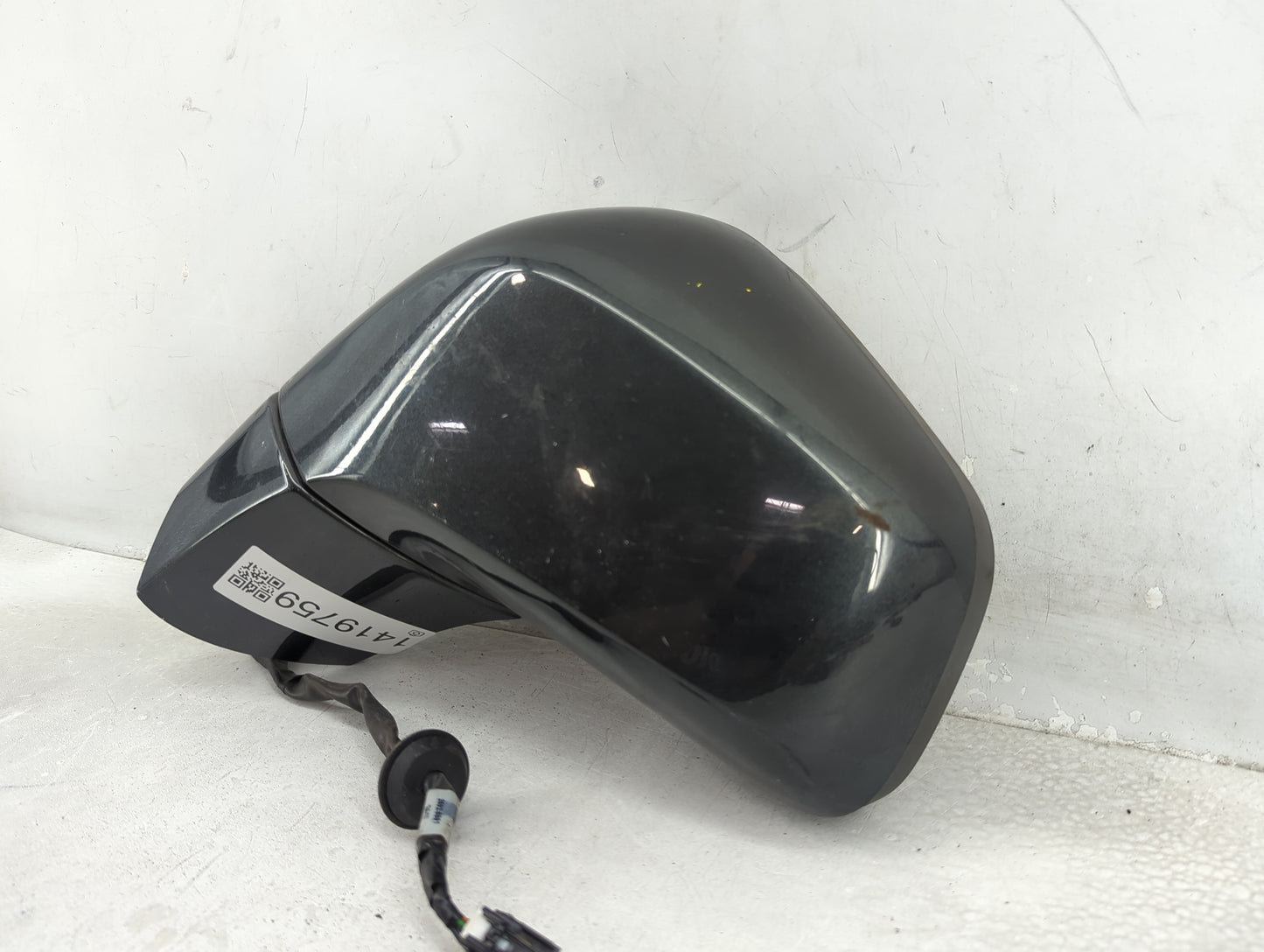 2017-2020 Chevrolet Trax Driver Side View Mirror - Left Door Mirror OEM Used - Oemusedautoparts1.com