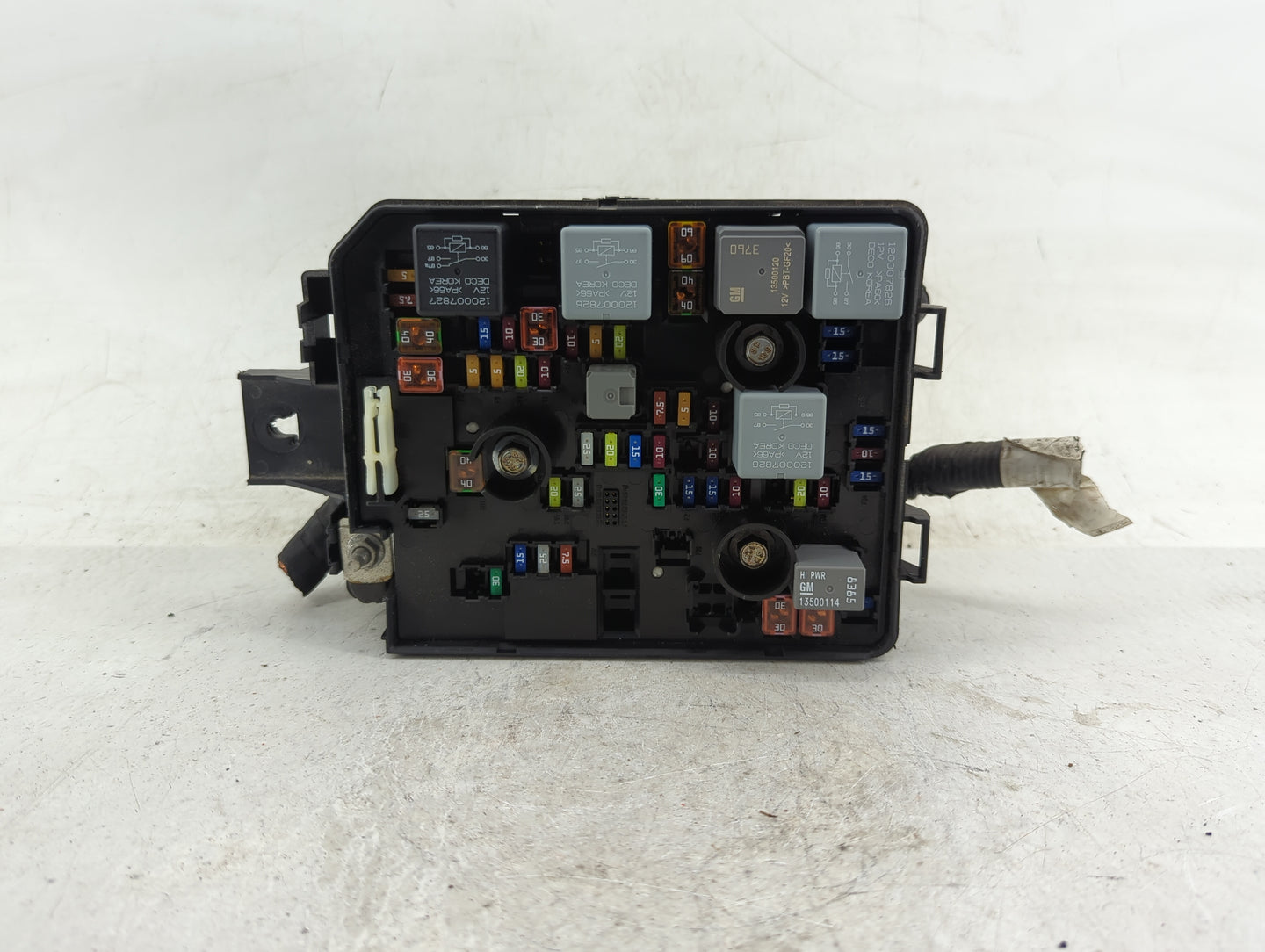 2017 Chevrolet Trax Fusebox Fuse Box Panel Relay Module Fits OEM Used Auto Parts - Oemusedautoparts1.com