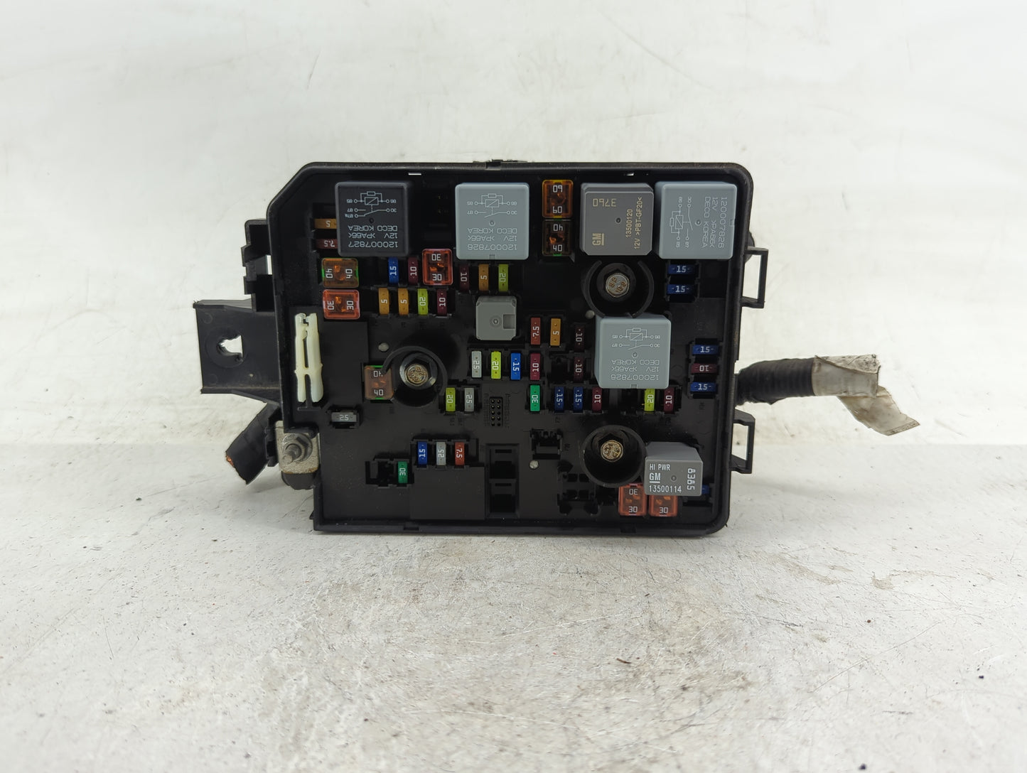 2017 Chevrolet Trax Fusebox Fuse Box Panel Relay Module Fits OEM Used Auto Parts - Oemusedautoparts1.com