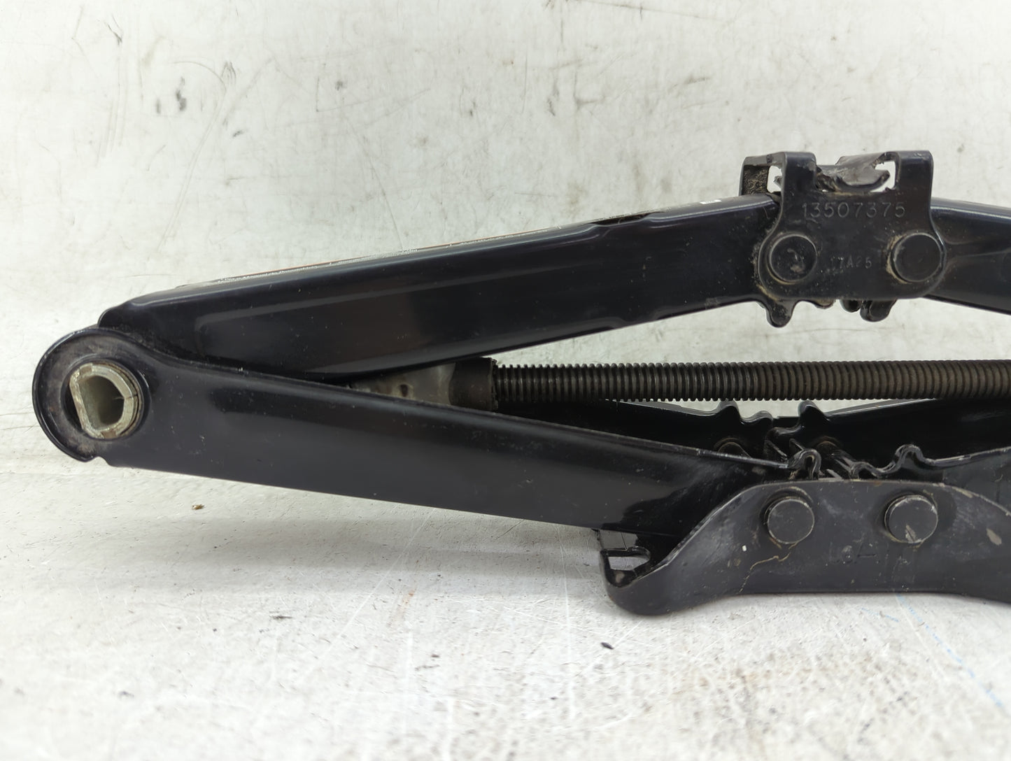 2017 Chevrolet Trax Spare Scissor Car Jack - Oemusedautoparts1.com