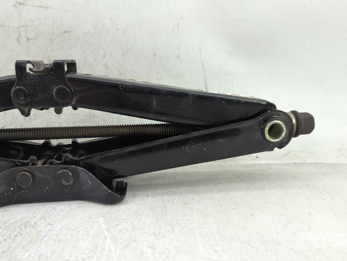 2017 Chevrolet Trax Spare Scissor Car Jack - Oemusedautoparts1.com