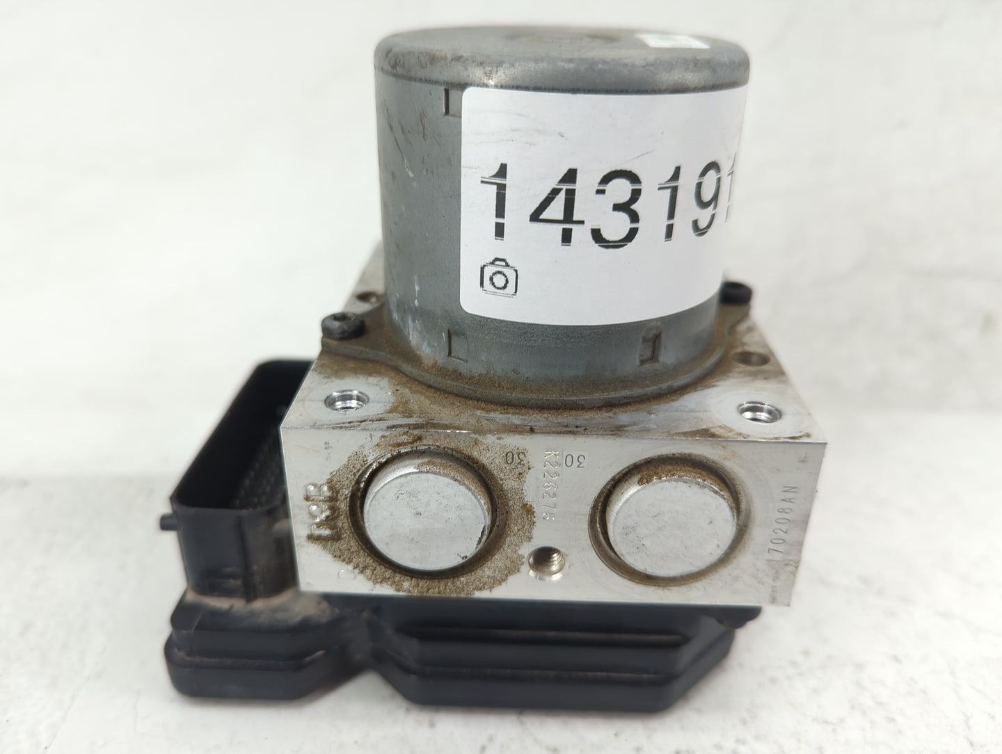 2017-2021 Chevrolet Trax ABS Pump Control Module Replacement P/N:42520669 Fits Fits 2017 2018 2019 2020 2021 OEM Used Auto P