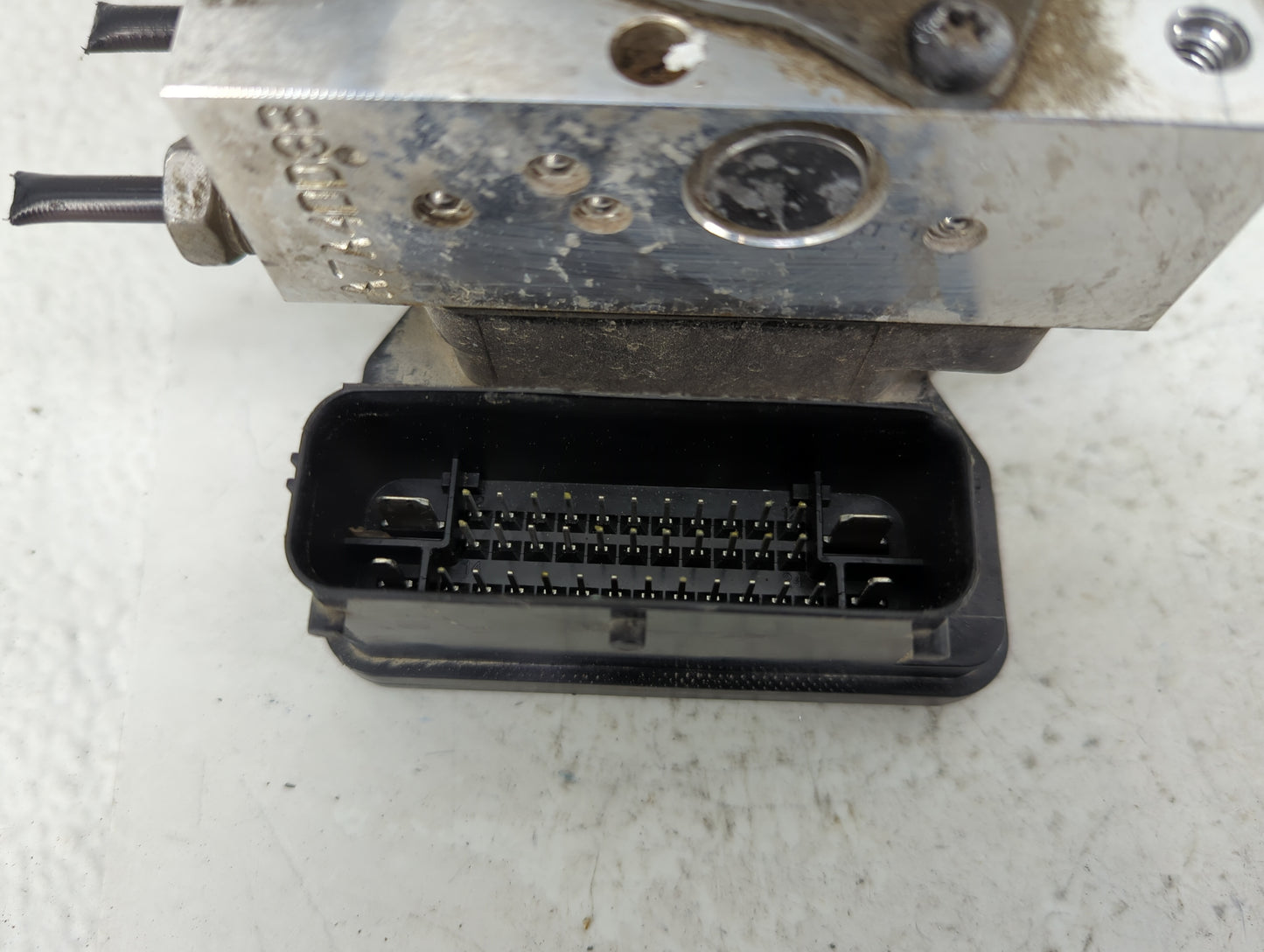 2017-2021 Chevrolet Trax ABS Pump Control Module Replacement P/N:42520669 Fits Fits 2017 2018 2019 2020 2021 OEM Used Auto P