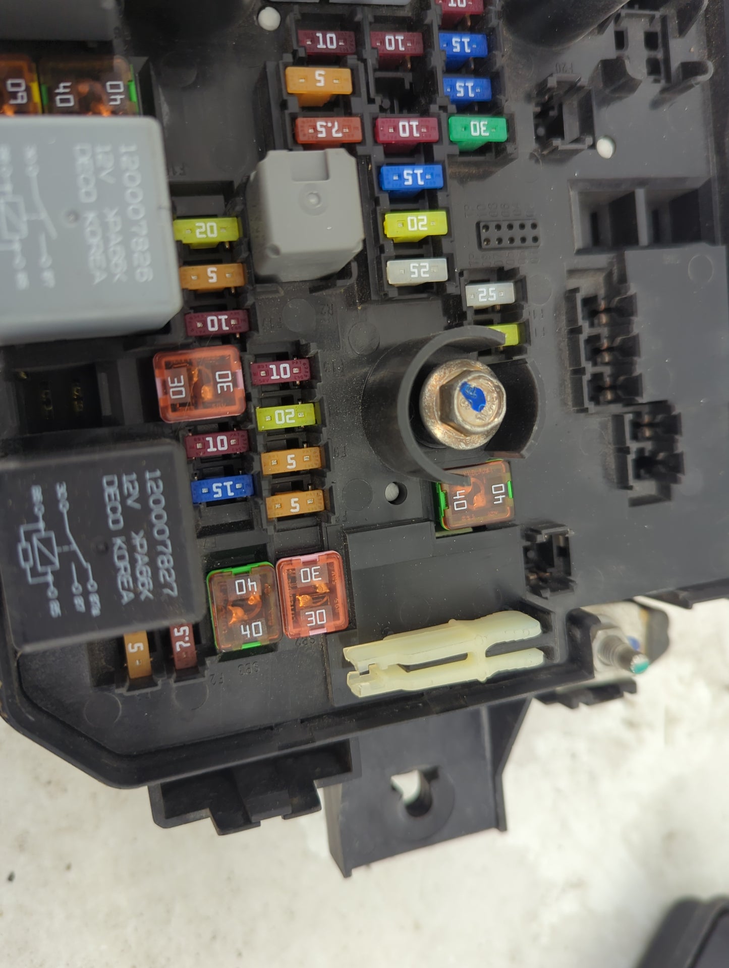 2017 Chevrolet Trax Fusebox Fuse Box Panel Relay Module P/N:95941608 13500114, 13500120, 120007826, 120007827, 3B0R10105 Fit