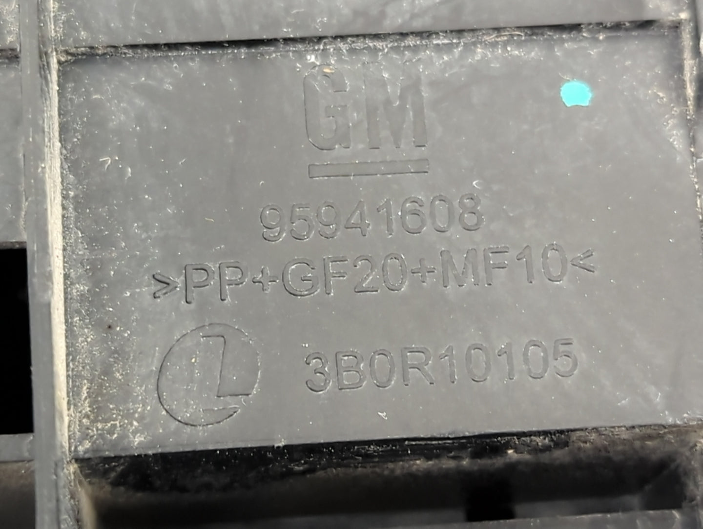 2017 Chevrolet Trax Fusebox Fuse Box Panel Relay Module P/N:95941608 13500114, 13500120, 120007826, 120007827, 3B0R10105 Fit