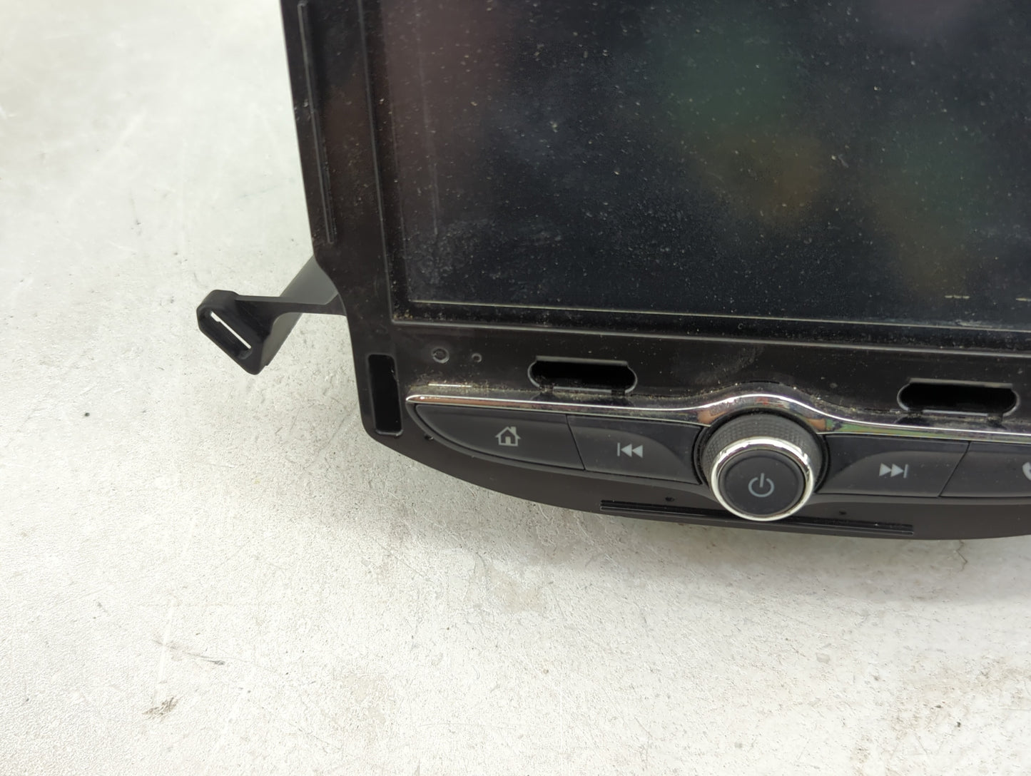 2017 Chevrolet Trax Radio AM FM Cd Player Receiver Replacement P/N:55534375 Fits OEM Used Auto Parts - Oemusedautoparts1.com