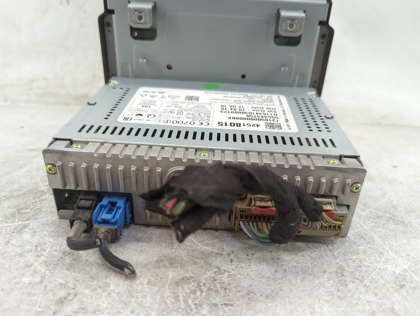 2017-2020 Chevrolet Trax Radio AM FM Cd Player Receiver Replacement P/N:42518015 555343750 Fits Fits 2017 2018 2019 2020 OEM
