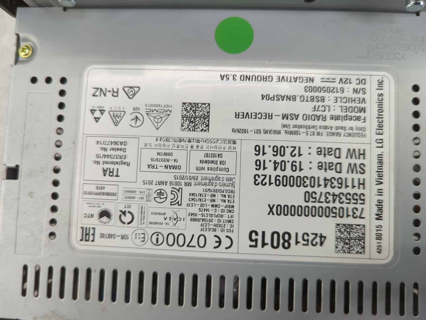 2017-2020 Chevrolet Trax Radio AM FM Cd Player Receiver Replacement P/N:42518015 555343750 Fits Fits 2017 2018 2019 2020 OEM