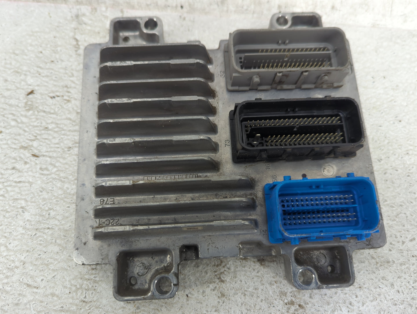 2017-2021 Chevrolet Trax PCM Engine Control Computer ECU ECM PCU OEM P/N:12679097 12668986 Fits Fits 2017 2018 2019 2020 202