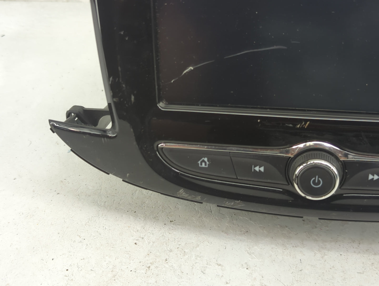 2017 Chevrolet Trax Radio AM FM Cd Player Receiver Replacement P/N:42532827 42518015, 73105000, 55534375 Fits OEM Used Auto 