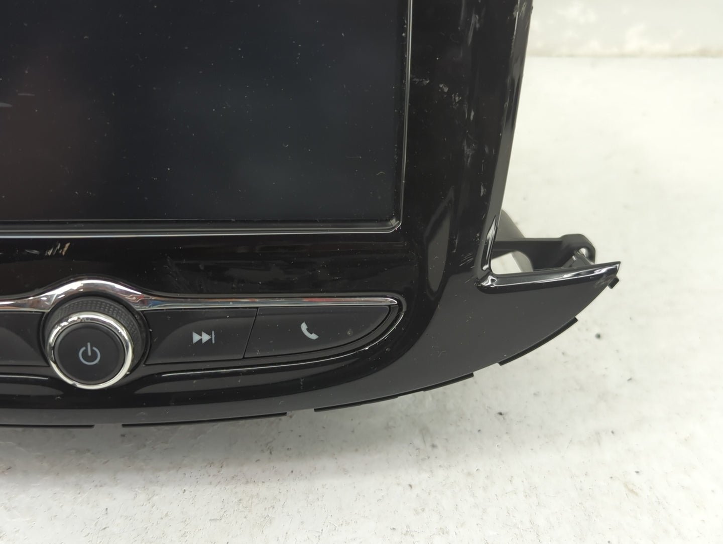 2017 Chevrolet Trax Radio AM FM Cd Player Receiver Replacement P/N:42532827 42518015, 73105000, 55534375 Fits OEM Used Auto 