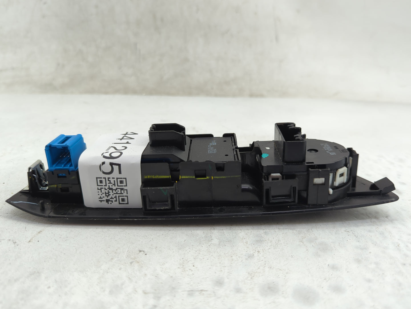2017-2021 Chevrolet Trax Master Power Window Switch Replacement Driver Side Left P/N:22915128 22915128 371058 7054 Fits OEM 