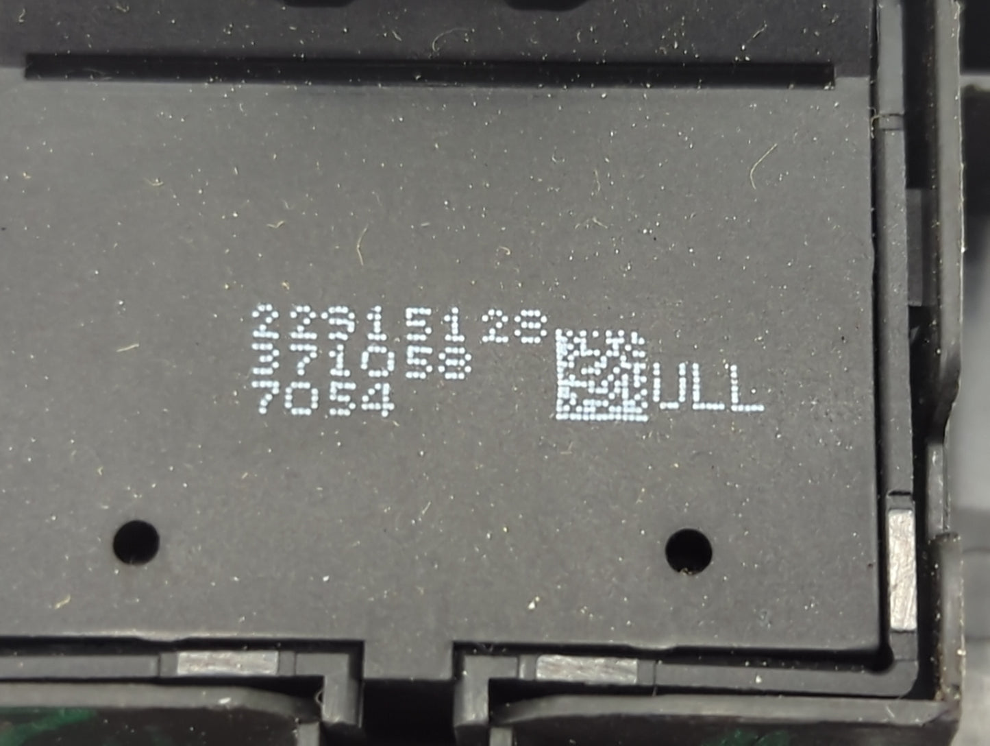2017-2021 Chevrolet Trax Master Power Window Switch Replacement Driver Side Left P/N:22915128 22915128 371058 7054 Fits OEM 