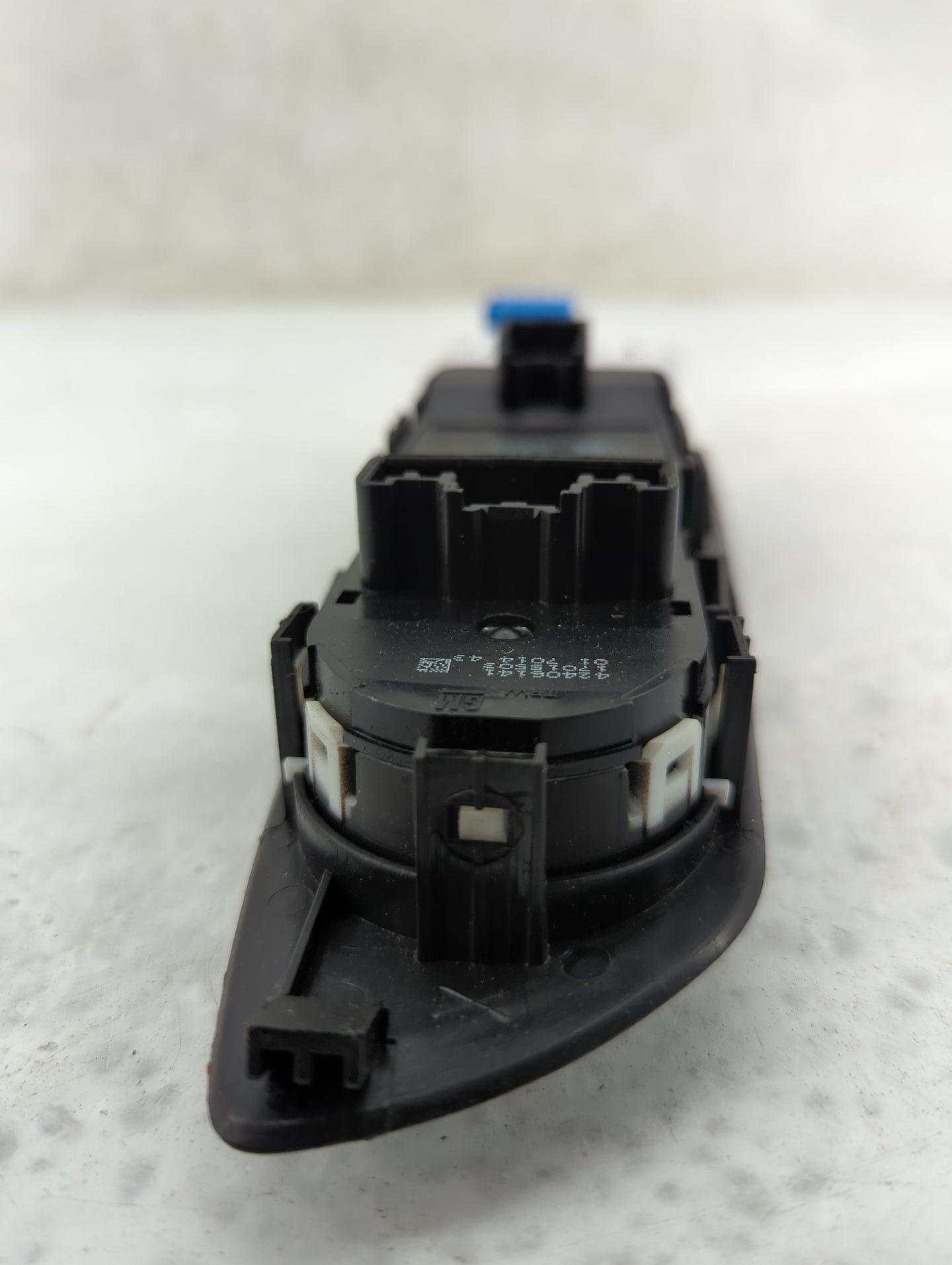 2017-2021 Chevrolet Trax Master Power Window Switch Replacement Driver Side Left P/N:22915128 22915128 371058 7054 Fits OEM 