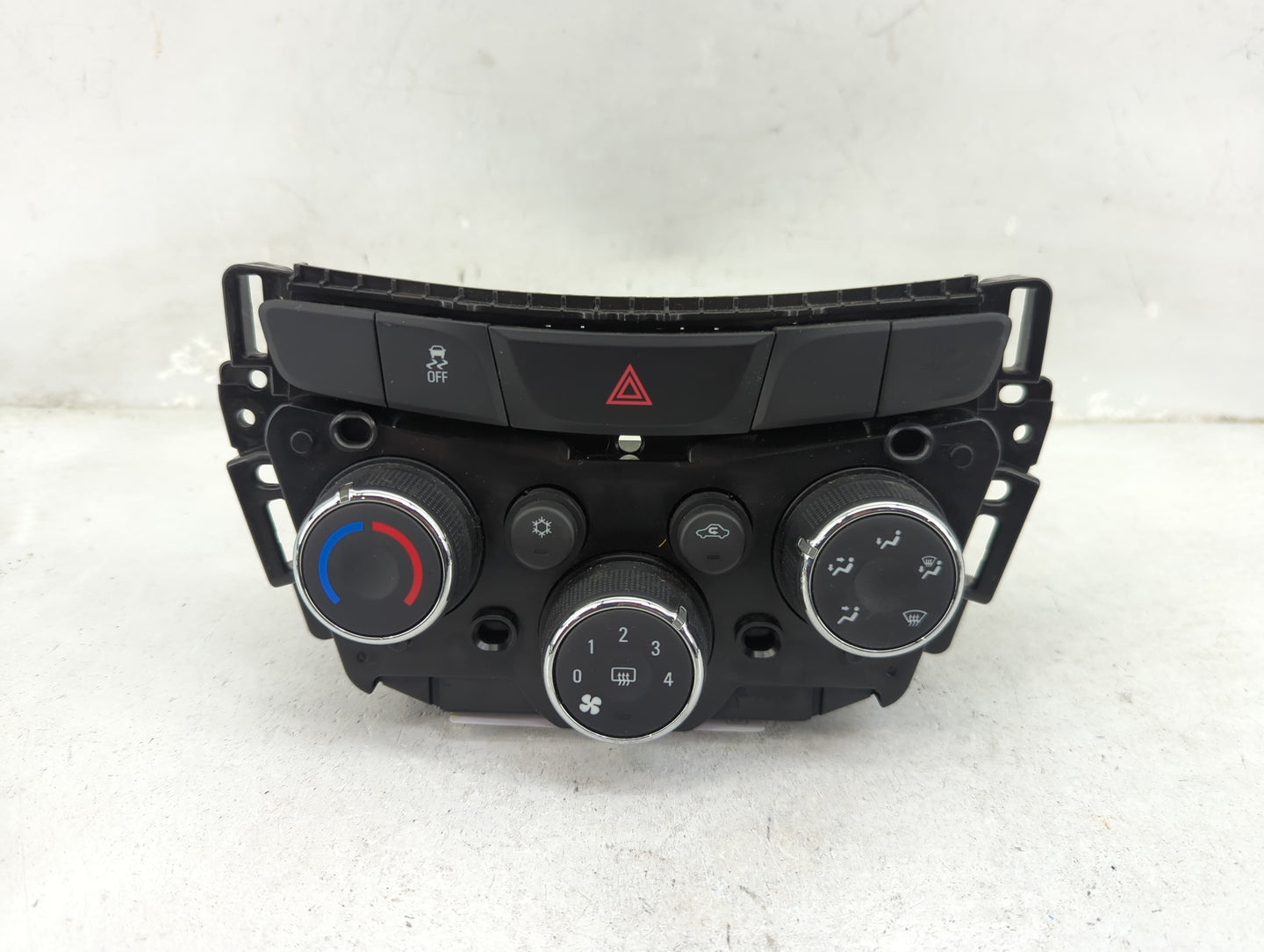 2017-2021 Chevrolet Trax Climate Control Module Temperature AC/Heater Replacement P/N:42521436 545329302 Fits OEM Used Auto 