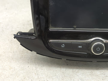 2017-2020 Chevrolet Trax Radio AM FM Cd Player Receiver Replacement P/N:42518017 555343750 Fits Fits 2017 2018 2019 2020 OEM Used Auto Parts