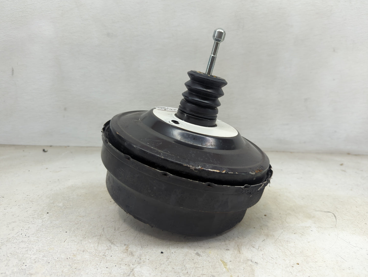 2013-2021 Chevrolet Trax Power Brake Booster Oem 1450525 - Oemusedautoparts1.com